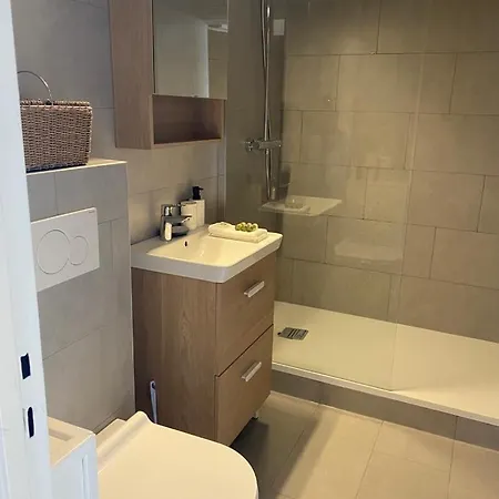 Apartment Reveries Au Pre-saint-gervais